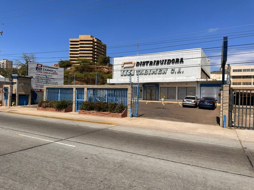 Gv-20 Zona Este Galpón Avenida El Milagro