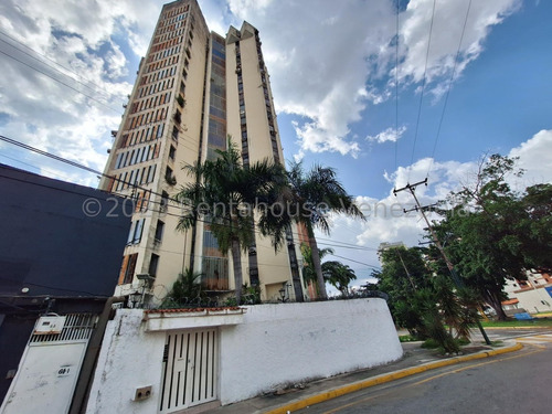 Vendo Apartamento En Urbanización Los Caobos (residencias La Fuente), Código 24-3130 Cm