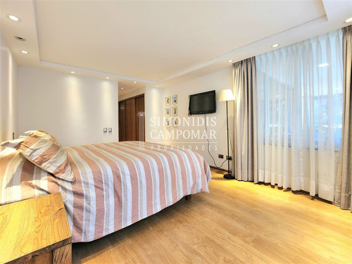 Departamento En Venta De 4 Dorm. Las Condes Av. Colón