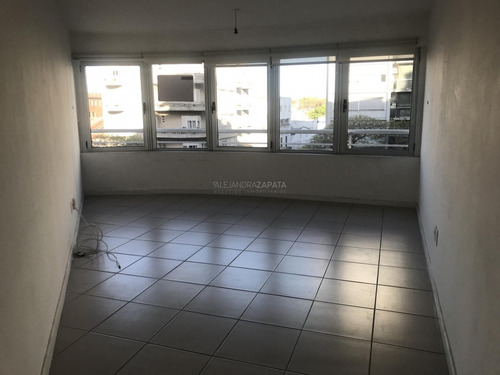 Imagen 10 de 15 de Apartamento 2 Dormitorios En Venta Edificio Nuevo En Aguada Con Renta