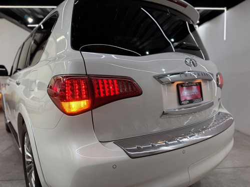 Infiniti QX80 5.6l Perfection 8 Pasajeros At