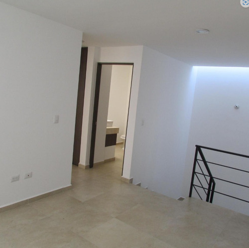Aprovecha Casa En Residencial El Refugio Querétaro Posesión Ante Notario Público Ojac-a-504