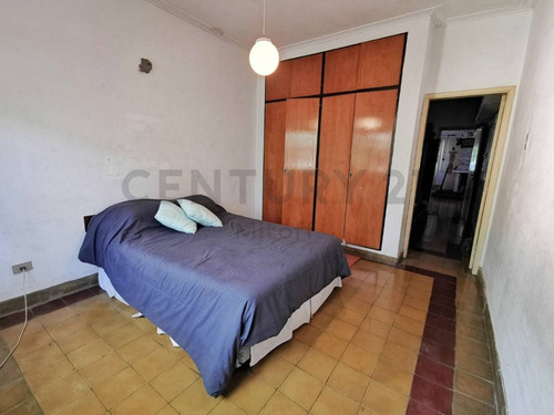 Imagen 14 de 24 de Casa En Venta Sobre Importante Lote De 24 X 70 En Villa Elisa