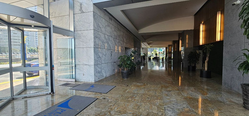 Local En Edificio Corporativo Santa Fe 81m2 Con Tapanco