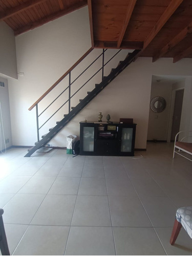 Departamento C/ Balcón Y Cocheras-luz Avell Centro