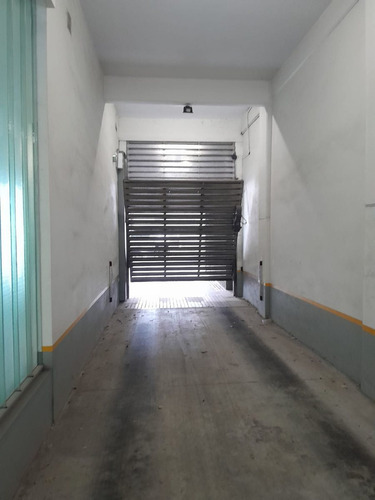 Cochera En Venta En Barrio Abasto - Rinaldi