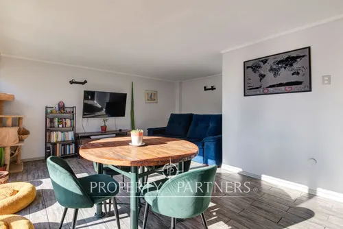 Duplex En Luis Thayer Ojeda, Metro Tobalaba, Provi...