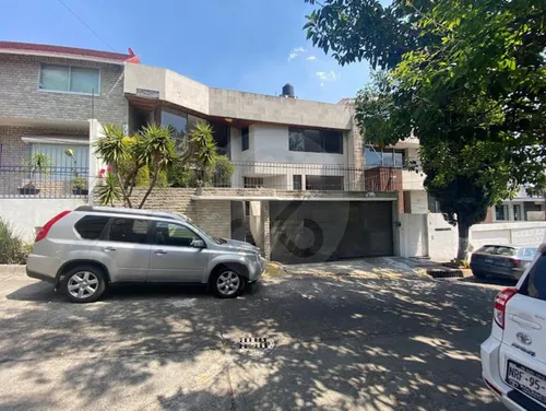 Casa En Venta En Lomas De Tecamachalco