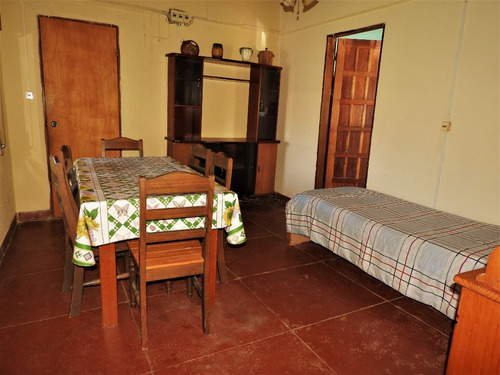 Imagen 8 de 14 de Casa De 7 Ambientes Y 2 Baños