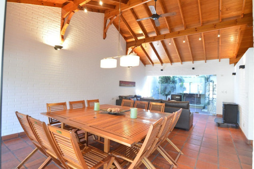Casa En Venta Ubicado En Mataderos, Capital Federal