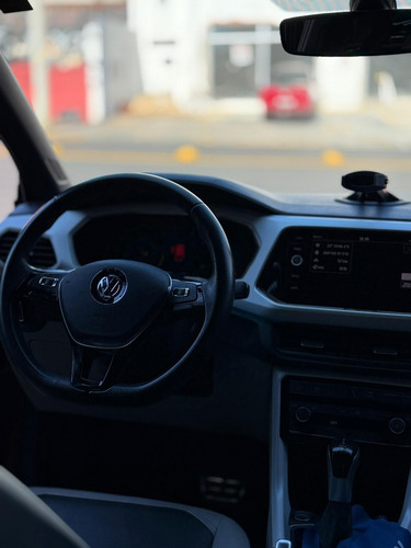 Volkswagen T-Cross 1.4 250 TSI TOTAL FLEX HIGHLINE AUTOMÁTICO