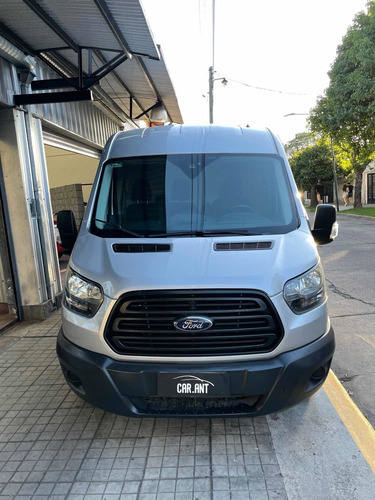 Imagen 7 de 12 de Ford Transit 2.2 Furgon Mediano 350m /// 2018 - 237.000km