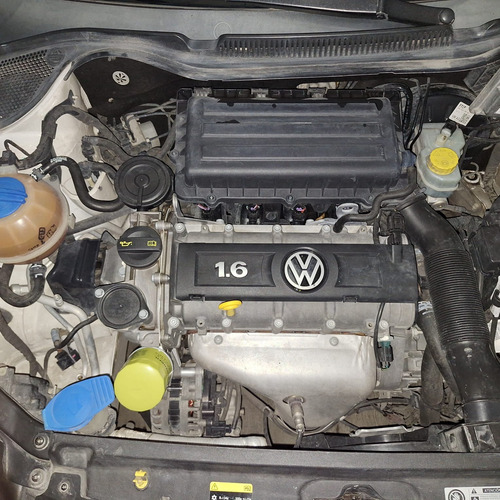 Volkswagen Polo 1.6 Mt