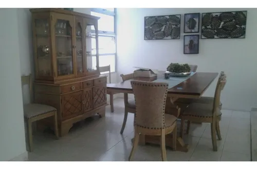Casa En La Castellana Vecina A Un Parque