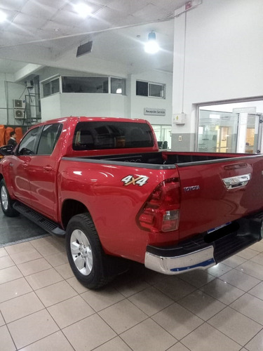 Toyota Hilux 2.8 Cd Srv 177cv 4x4