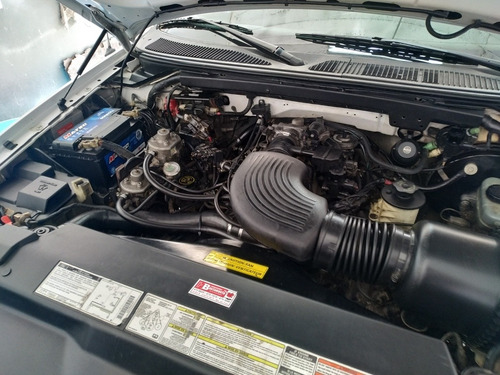 Imagen 11 de 19 de Ford F-150 4.6 Xlt