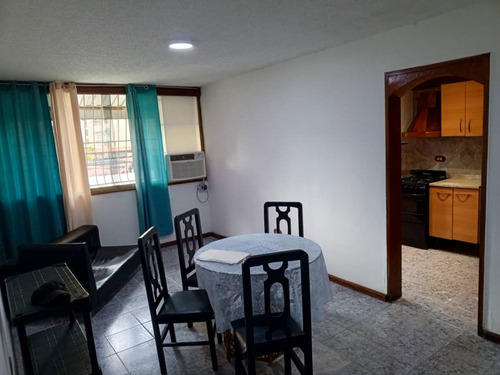 Apartamento En Alquiler/edif Cedros Base Aragua/pg1112
