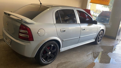 Imagem 2 de 3 de Chevrolet - Astra 2.0 Mpfi Advantage 8v