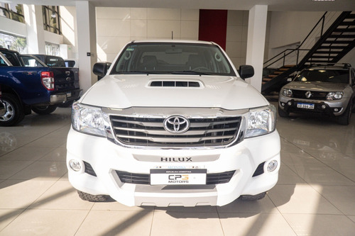 Imagen 3 de 8 de Hilux 4x4 C/d Sr 3.0 Tdi