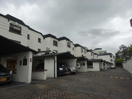 Casa Condominio En Venta En Calatrava. Cod V301