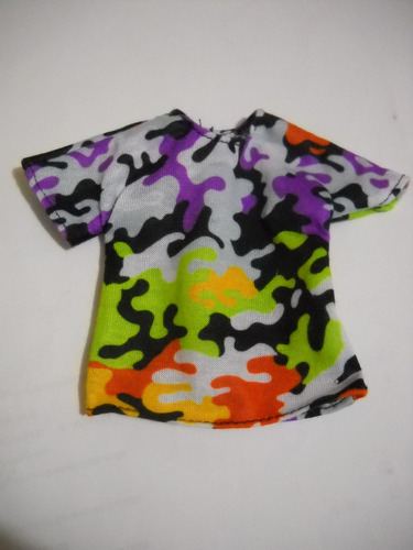 Ropa Para Barbie/ken-playera Multicolor Camuflaje/short Verd (Usado)