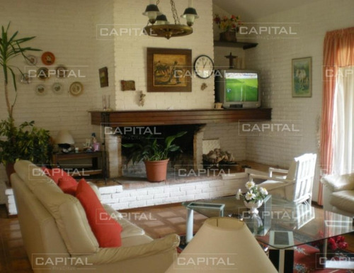 Casa En Alquiler Punta Del Este- Ref: 24784
