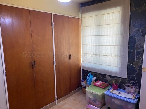 Imagen 17 de 22 de Casa En Venta El Parral Valencia Carabobo 22-19167 Gerardo Guillen Rent A House