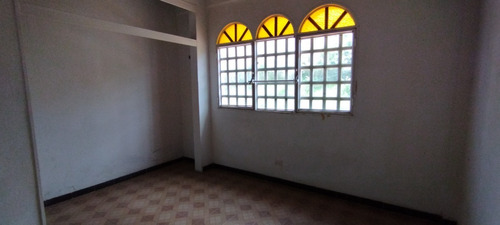 Best House Vende Espaciosa Quinta En Pan De AzĂșcar Carrizal