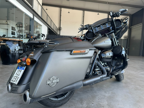 Harley Davidson Street Glide Special 114