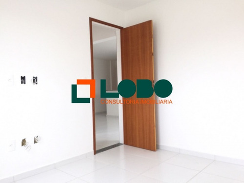 Imagem 4 de 15 de Alugo Excelente Apartamento, Prédio Com Elevador - 117