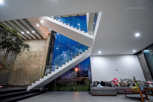 Imagen 2 de 30 de Casa En Venta En Valle Imperial Zapopan Dentro Del Campo De