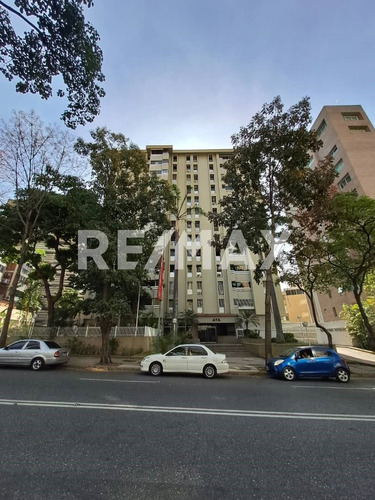 Se Vende Hermoso Apartamento En El Rosal