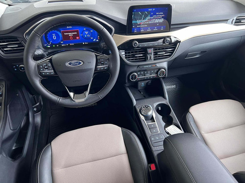 Imagen 7 de 25 de Ford Kuga Hibrida - Automotores Rosales