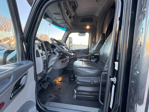 2015 Peterbilt 579 Cummins 13 Cambios