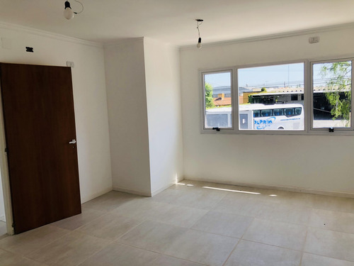 Casa En Venta Ubicado En Adrogué, Almirante Brown, G.b.a. Zona Sur