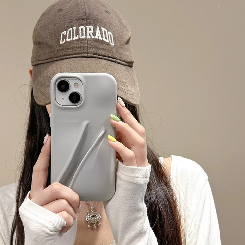 Capinha Celular iPhone Case Hailey Bieber Gloss Lip Tint