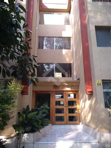 Departamento En Venta De 3 Dorm. En La Reina