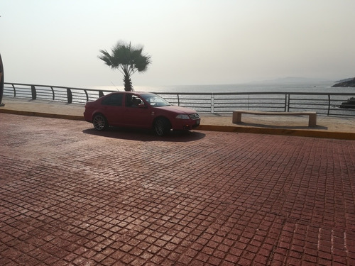 Volkswagen Jetta Clásico 2.0 Cl 5vel Aa Mt 2011