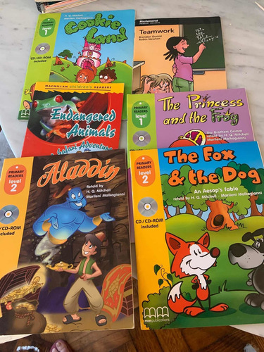 Cuentos , Aladdin, The Fox & The Dog, Endered Animals , Ingl