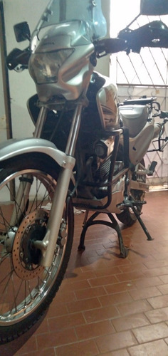 Imagen 12 de 14 de Honda Falcon 400