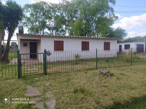 Vendo Casa De Mevir De 3 Dormitorios, Barbacoa, Gge, Todo El Terreno Cercado Consulte!!!!!!