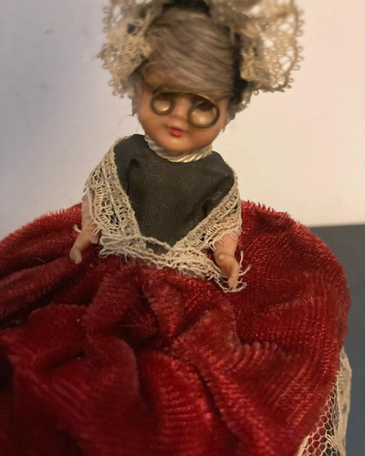 Muñequita Antigua De Abuelita