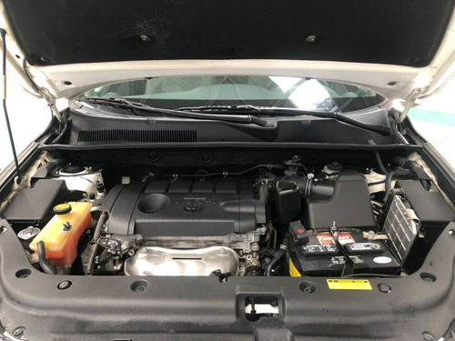 Imagen 6 de 14 de Toyota Rav-4 2012 Base