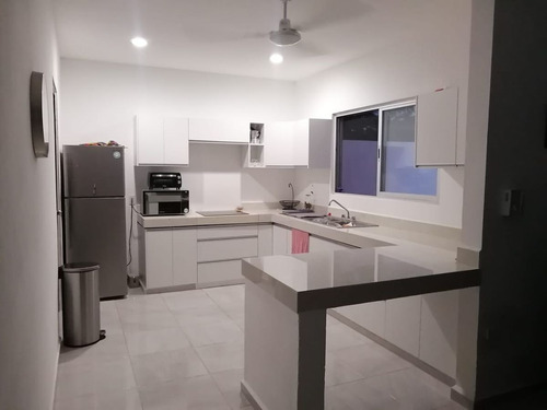 Imagen 6 de 26 de Venta De Casa Con 3 Recamaras Y 4 Baños En Privada