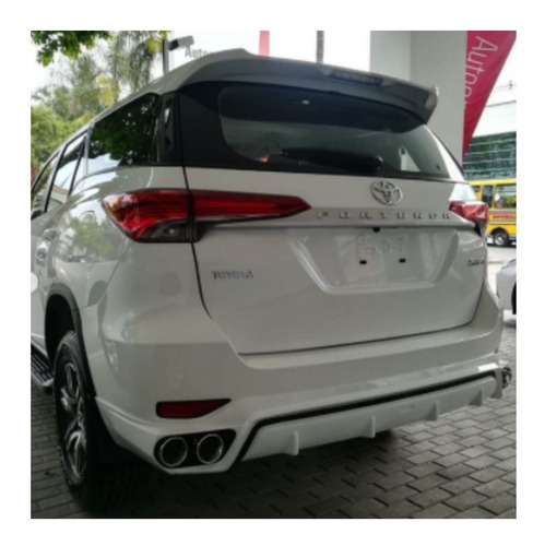 Imagen 2 de 2 de Body Kit Con Luces Drl Y Parrilla Trd Toyota Fortuner 17 21