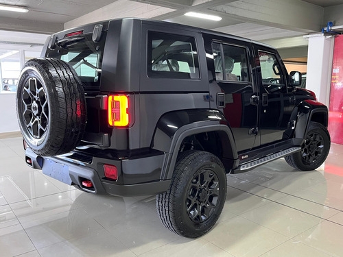 BAIC BJ40 2.0T Plus