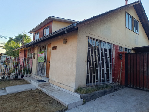 Se Vende Casa 150 M2 | 3d | Comuna El Bosque, Para Remodelar