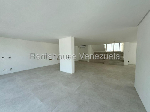 Ana Torres. Casa Dúplex En Venta 2518155 En Prados Del Este