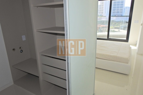 Lindisimo Edificio Con Todos Los Servicios Un Verdadero Regalo !!!! -ref:12318