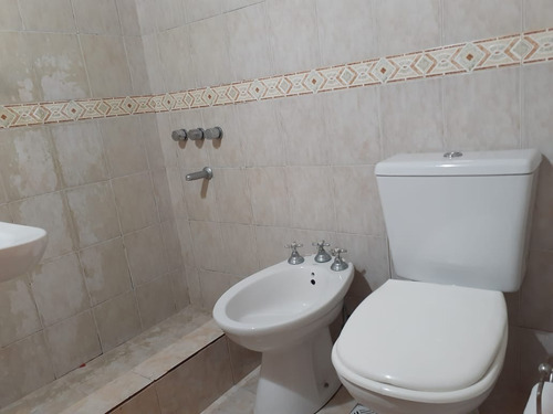 Ph De 2 Ambientes En Planta Baja